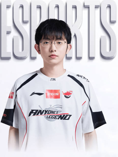 尼克斯官方晒照：每个人都在说欢迎你回来林书豪！